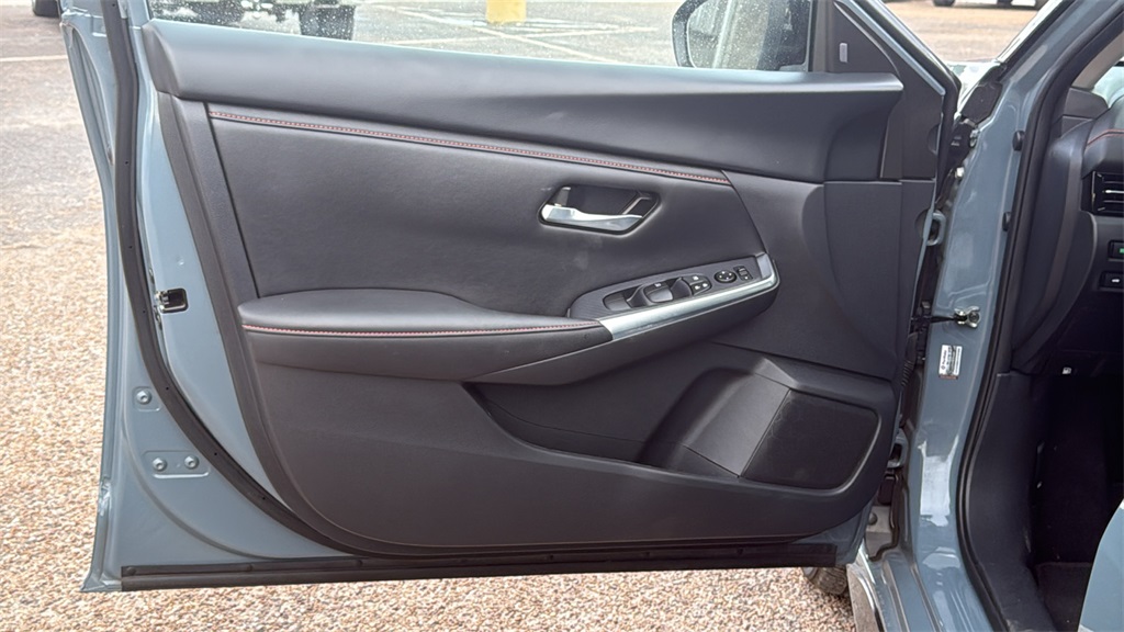 2025 Nissan Sentra SR - 8