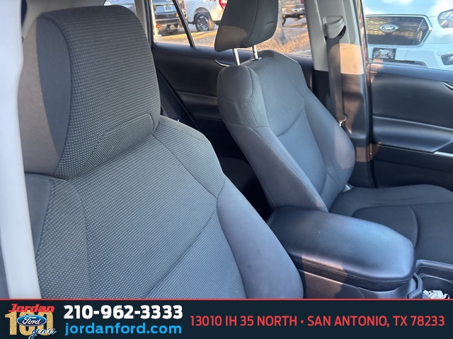 Used Car 2021 Toyota Rav4  Le For Sale Under $25,000 In San Antonio, Texas