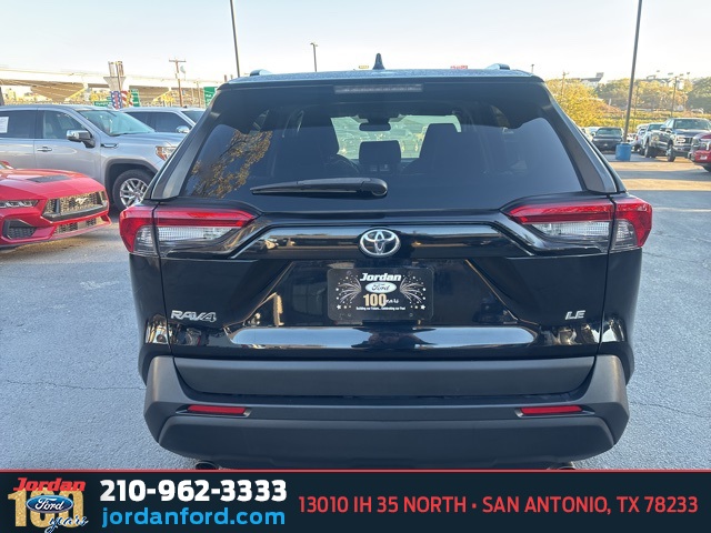 Used Car 2021 Toyota Rav4  Le For Sale Under $25,000 In San Antonio, Texas