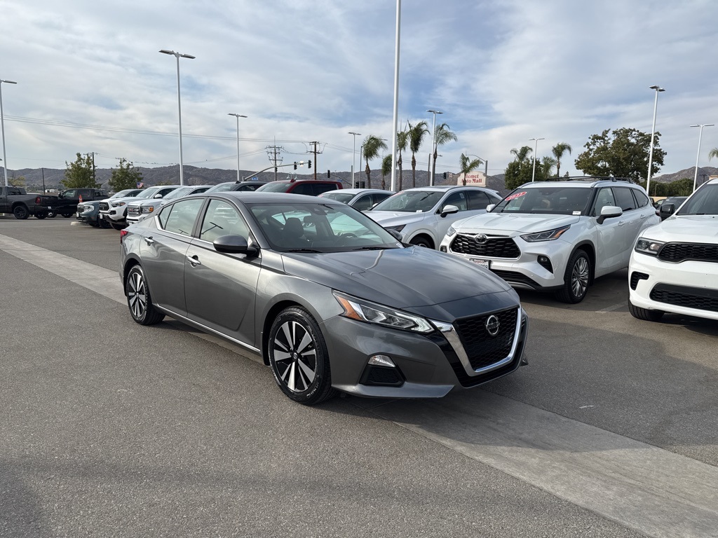 2022 Nissan Altima 2.5 SV