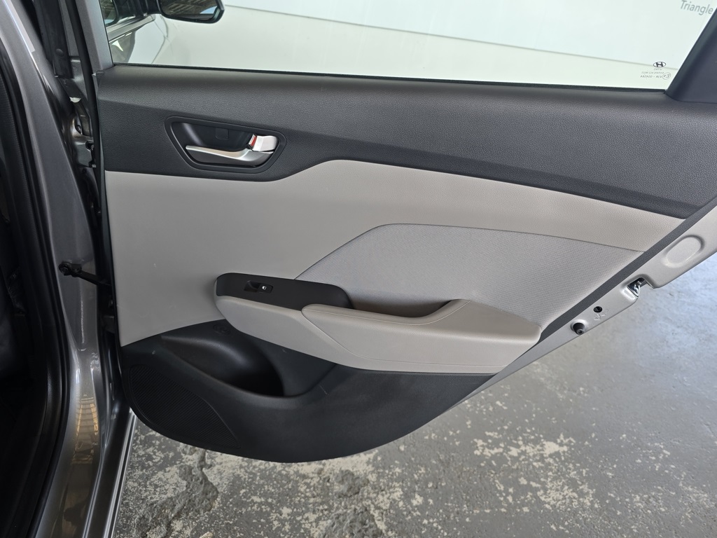 Thumbnail: 2021 Hyundai Accent - 13