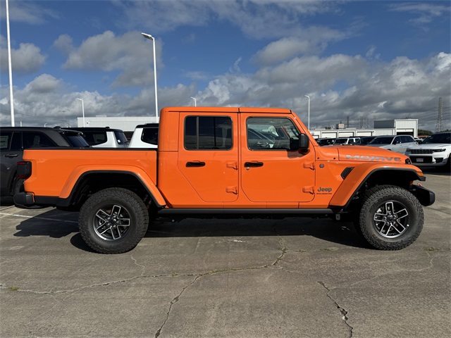 2025 Jeep Gladiator Mojave - 2