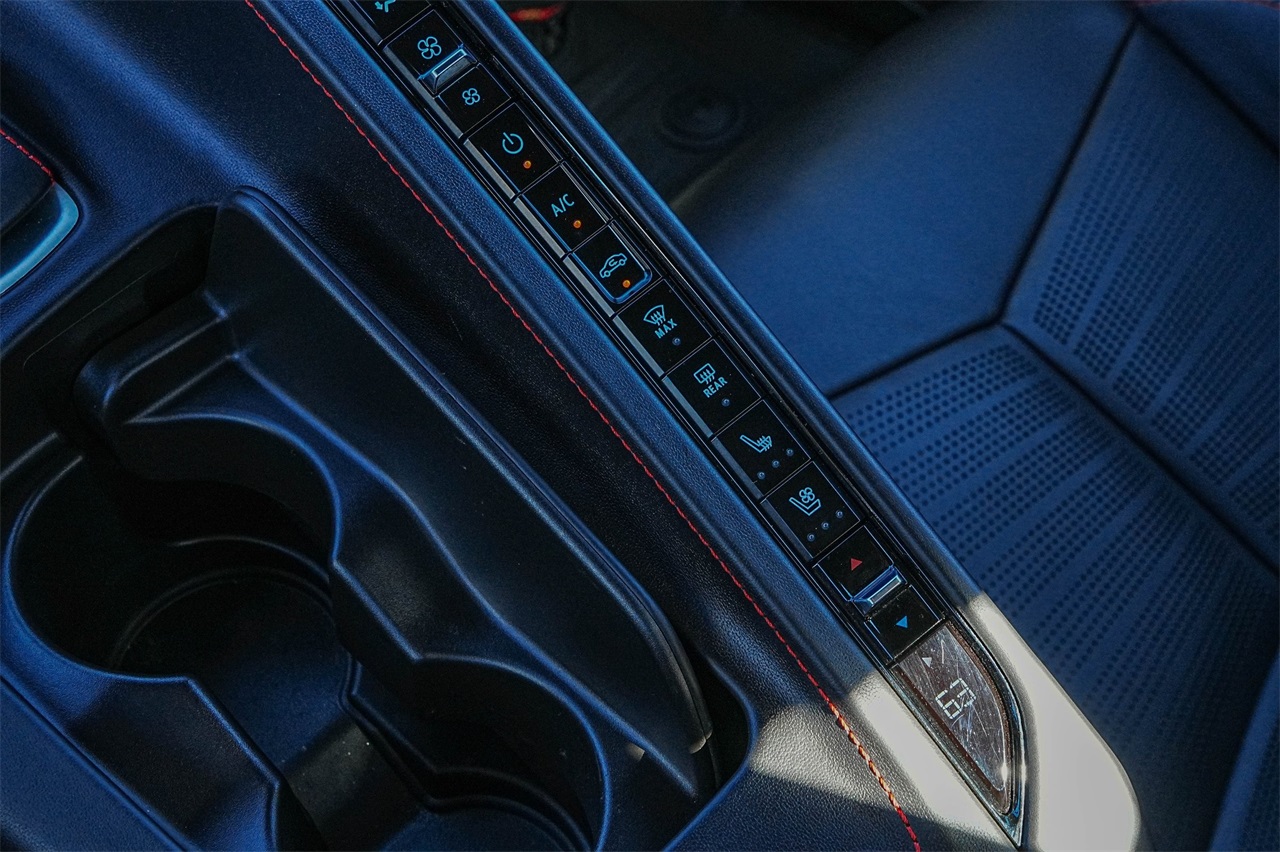 Used Car 2025 Chevrolet Corvette  E-ray For Sale Under $110,000 In Austin, Texas