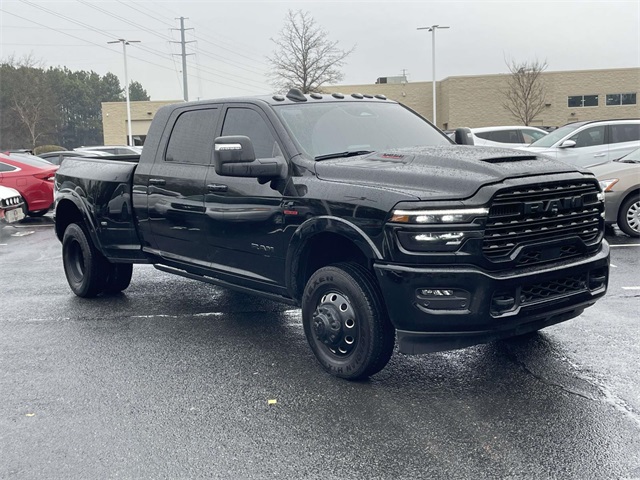 2025 RAM 3500 Limited Mega Cab DRW 4WD