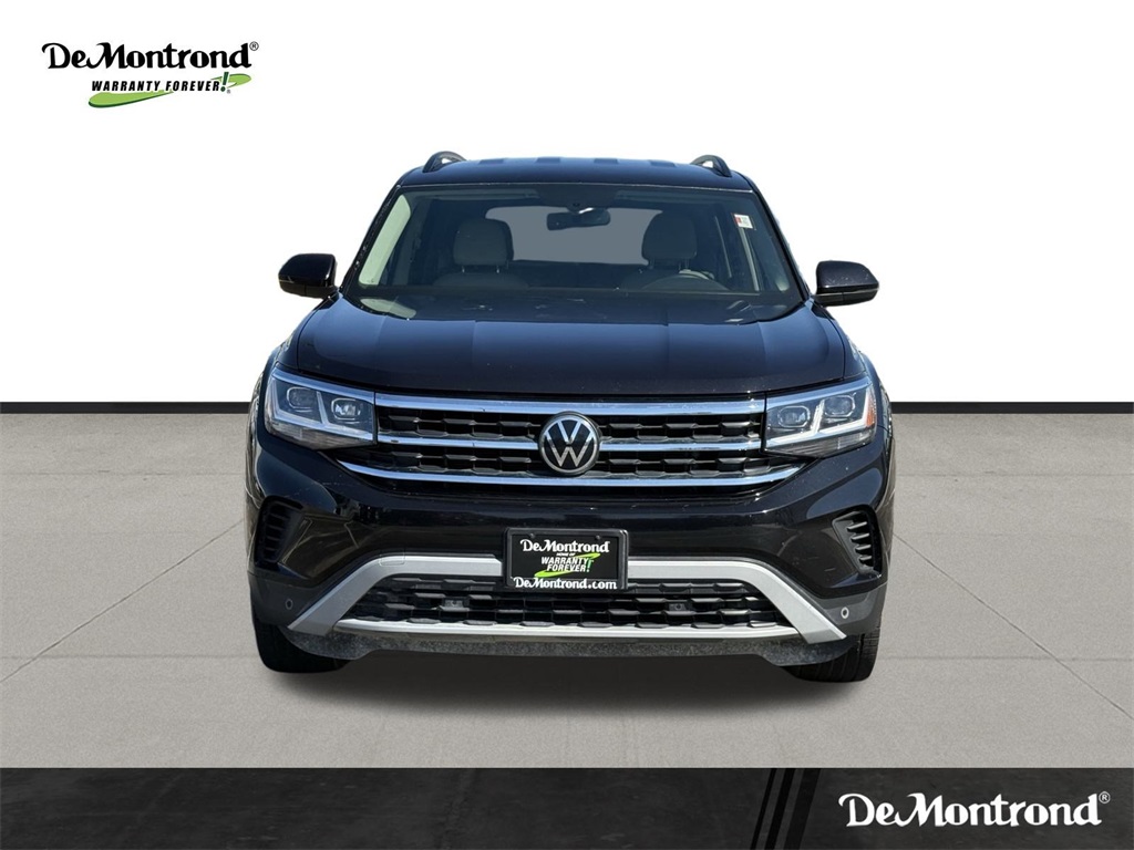 2022 Volkswagen Atlas 2.0T SE w/Technology Black at Victoria Chrysler Dodge Jeep Ram