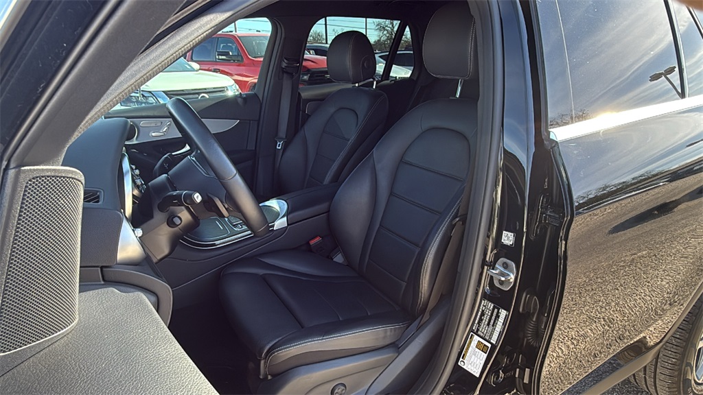 2022 Mercedes-Benz GLC GLC 300 - 10