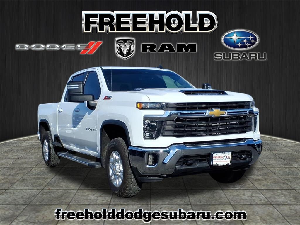2024 Chevrolet Silverado 2500HD LT Crew Cab 4WD