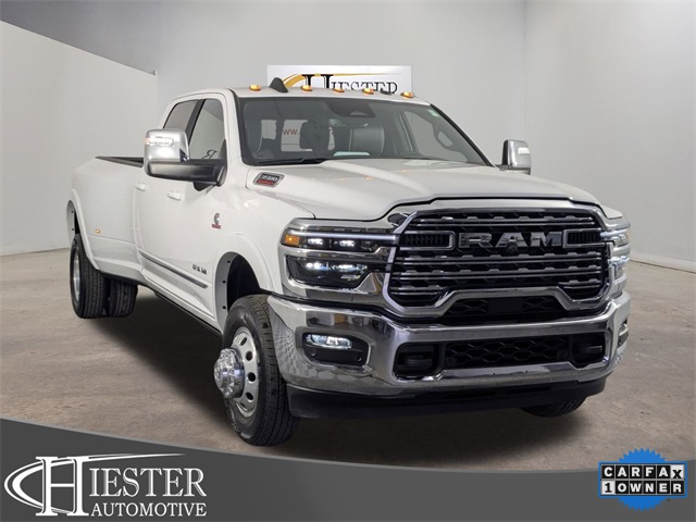 2025 RAM 3500 Limited Crew Cab LB DRW 4WD