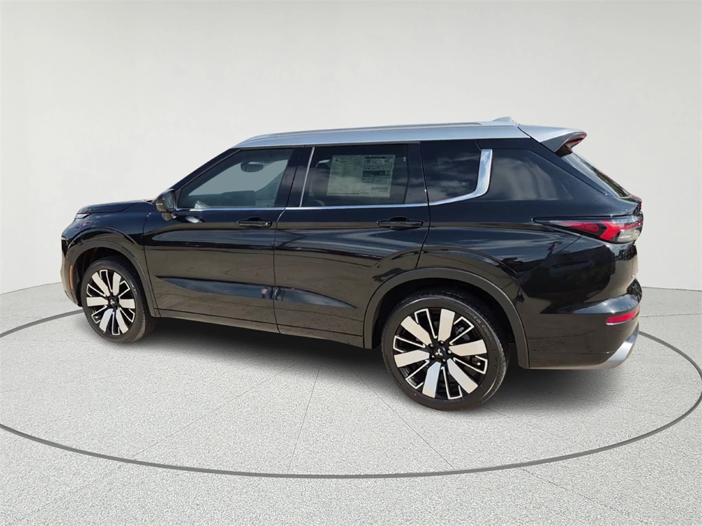 2025 Mitsubishi Outlander SEL - 7