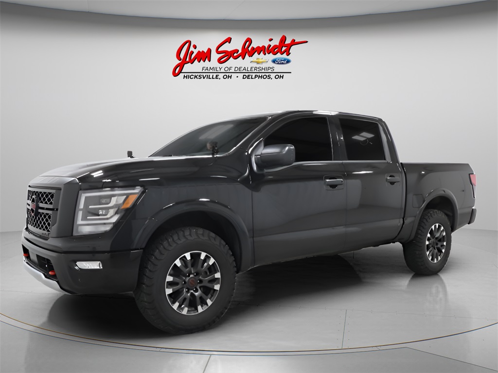 2024 Nissan Titan PRO-4X Crew Cab 4WD