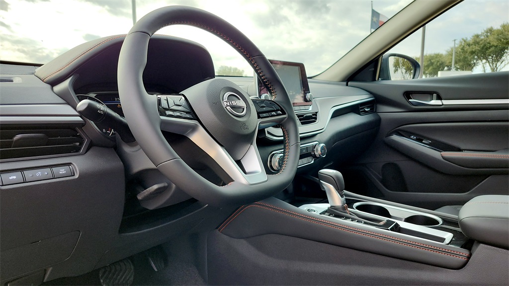 2025 Nissan Altima