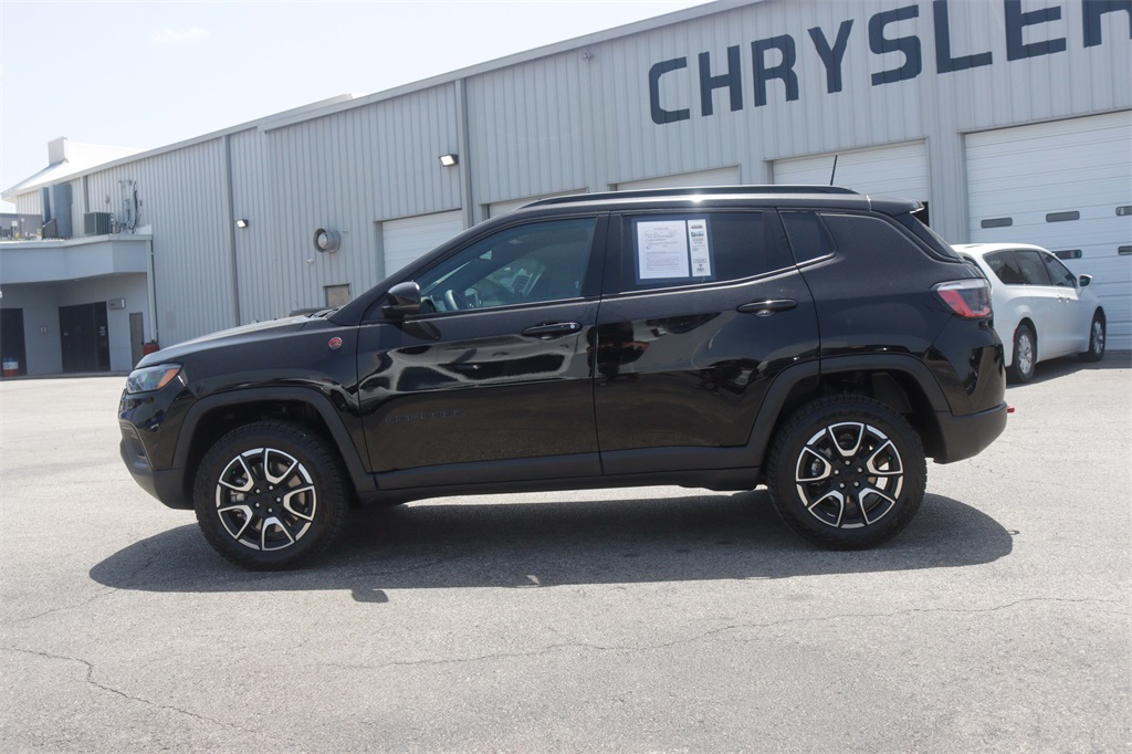 Used Car 2024 Jeep Compass  Trailhawk For Sale Under $30,000 In San Marcos, Texas