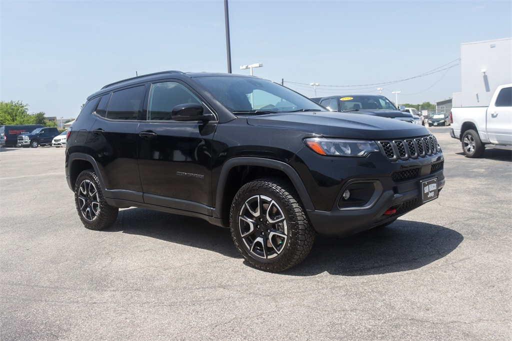 Used Car 2024 Jeep Compass  Trailhawk For Sale Under $30,000 In San Marcos, Texas