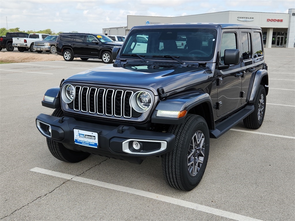 2025 Jeep Wrangler Sahara 