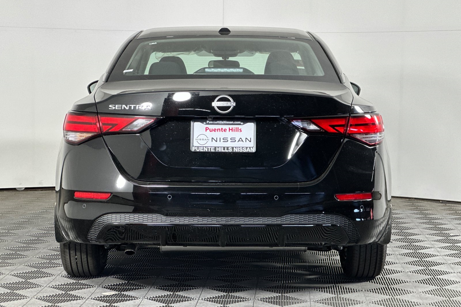 2025 Nissan Sentra SV photo 3