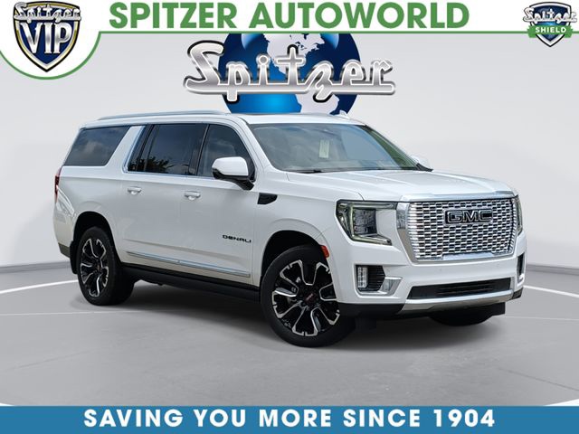Summit White 2022 GMC Yukon XL SUV / Crossover Four-Wheel Drive Automatic