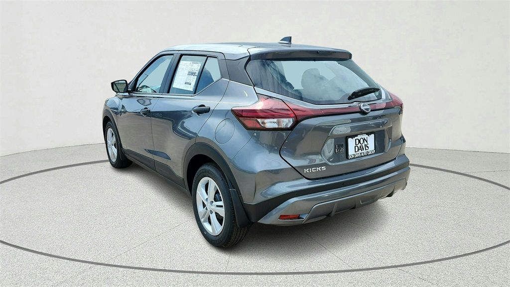 2025 Nissan Kicks Play