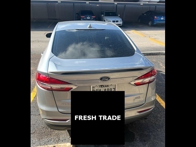 2020 Ford Fusion SE Silver at Durrett Motor Company