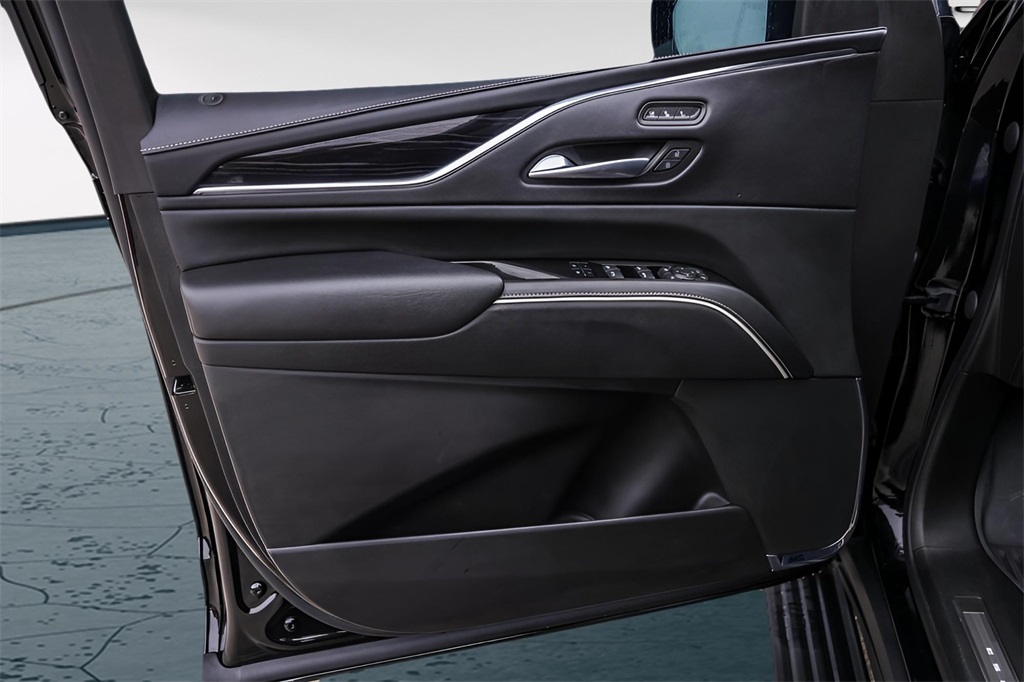 Used Car 2023 Cadillac Escalade  V-series For Sale Under $120,000 In Austin, Texas