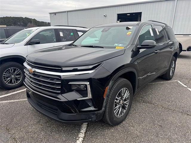 2025 Chevrolet Traverse LT FWD