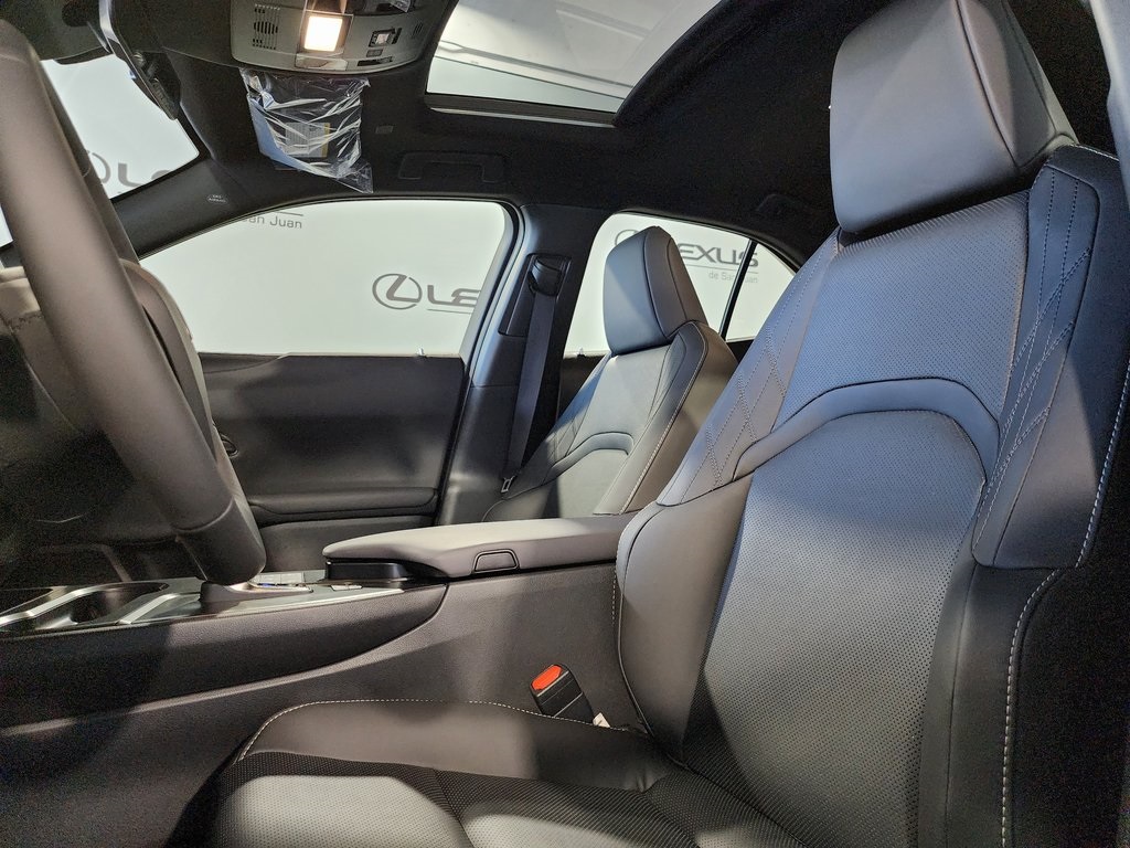 Thumbnail: 2025 Lexus UX - 15