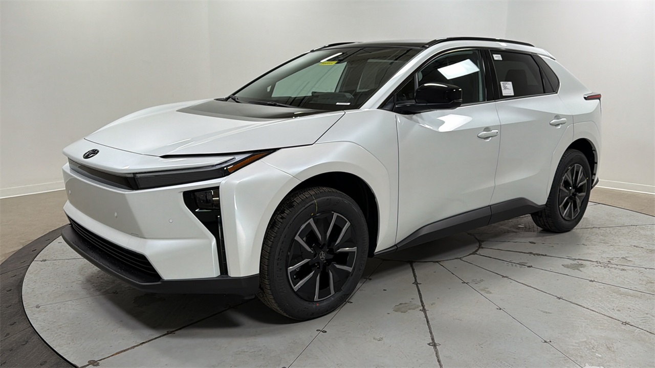 2026 Toyota bZ XLE Plus FWD