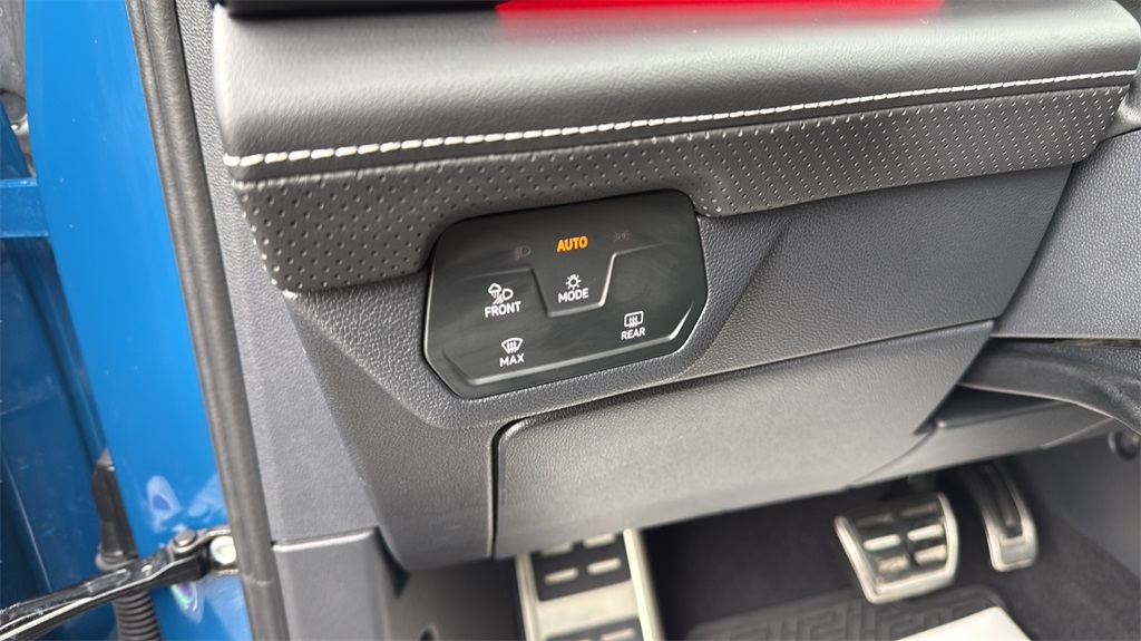 2025 Volkswagen Atlas Cross Sport