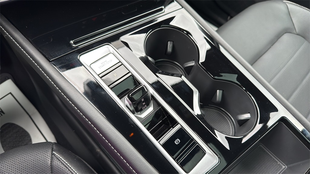 2025 Volkswagen Atlas Cross Sport