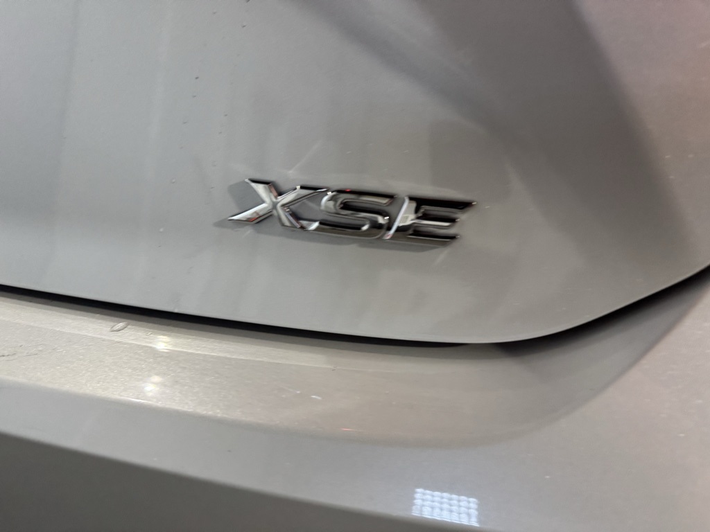 Thumbnail: 2025 Toyota Camry - 19