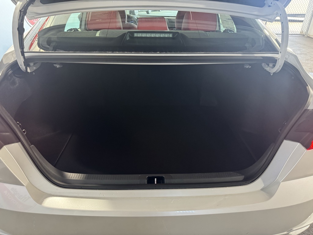 Thumbnail: 2025 Toyota Camry - 22