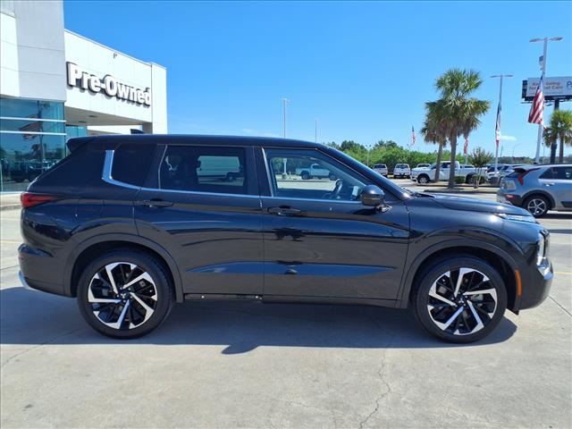 2023 Mitsubishi Outlander SE Black at Emmons Autoplex