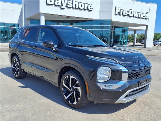 2023 Mitsubishi Outlander SE Black at Emmons Autoplex