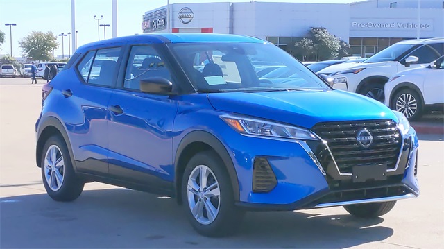 2025 Nissan Kicks Play