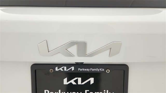 2022 Kia Sorento S White at Westside Lexus