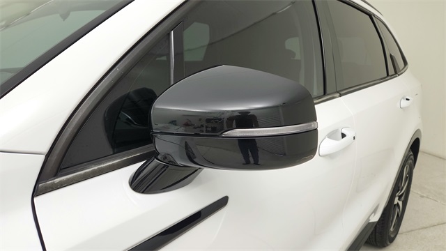 2022 Kia Sorento S White at Westside Lexus