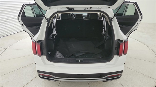 2022 Kia Sorento S White at Westside Lexus