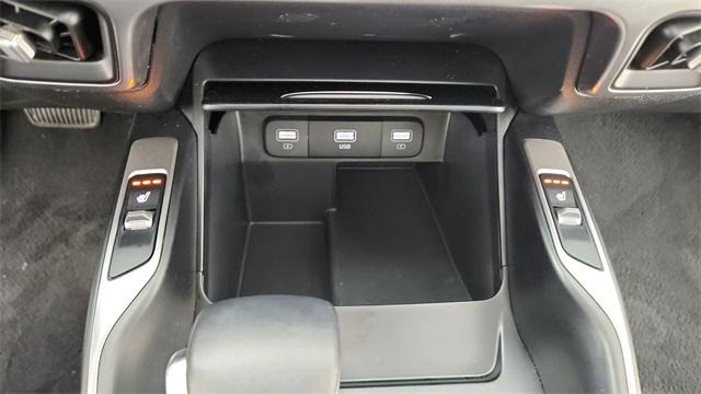 2022 Kia Sorento S White at Westside Lexus