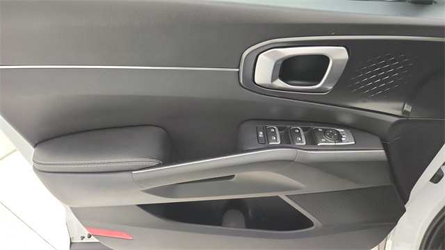 2022 Kia Sorento S White at Westside Lexus