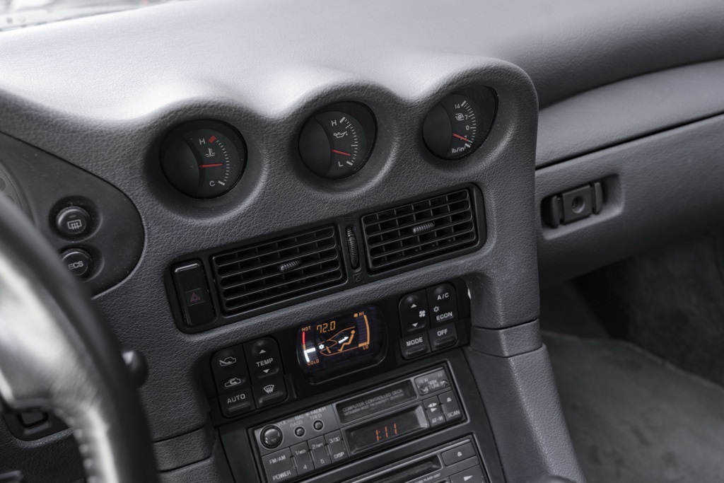 1992 Mitsubishi 3000GT VR-4 - Photo 20