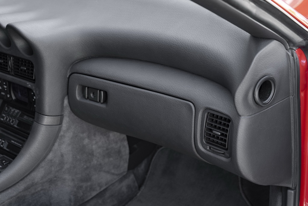 1992 Mitsubishi 3000GT VR-4 - Photo 34