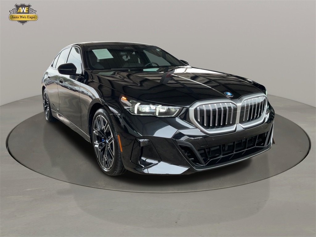 2025 BMW 5 Series 530i RWD