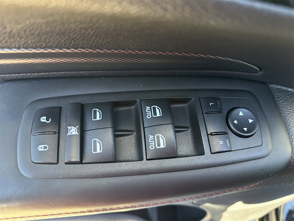 2022 Dodge Durango R/T - 9