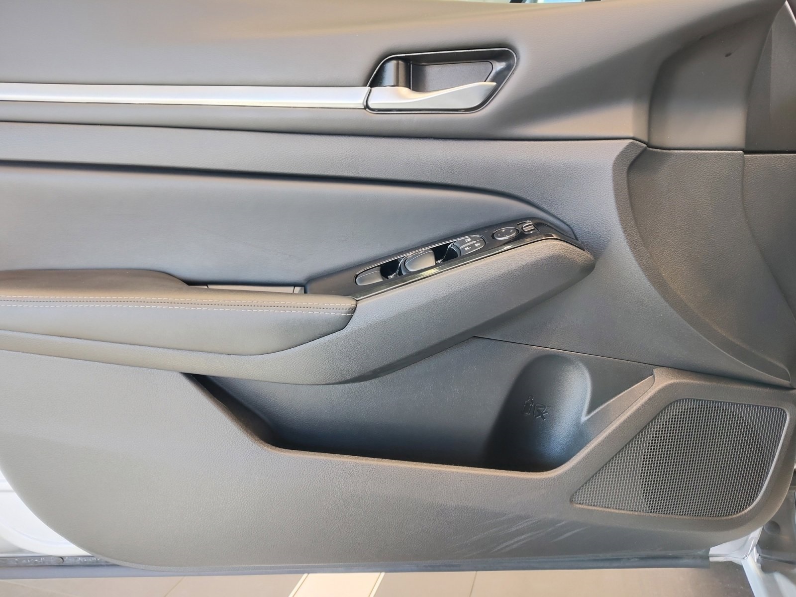 Used Car 2023 Nissan Altima  2.5 Sv For Sale Under $25,000 In San Antonio, Texas