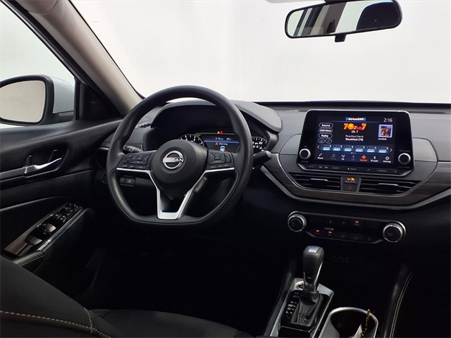 2023 Nissan Altima 2.5 SV - 2