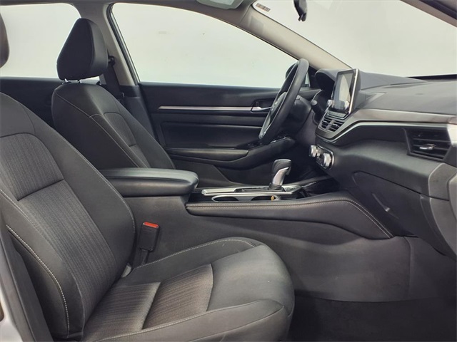 2023 Nissan Altima 2.5 SV - 5