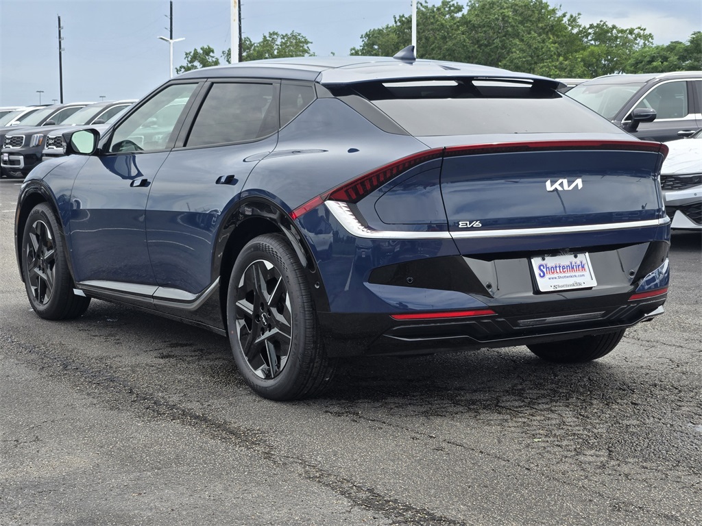 2025 Kia EV6 Wind - 2