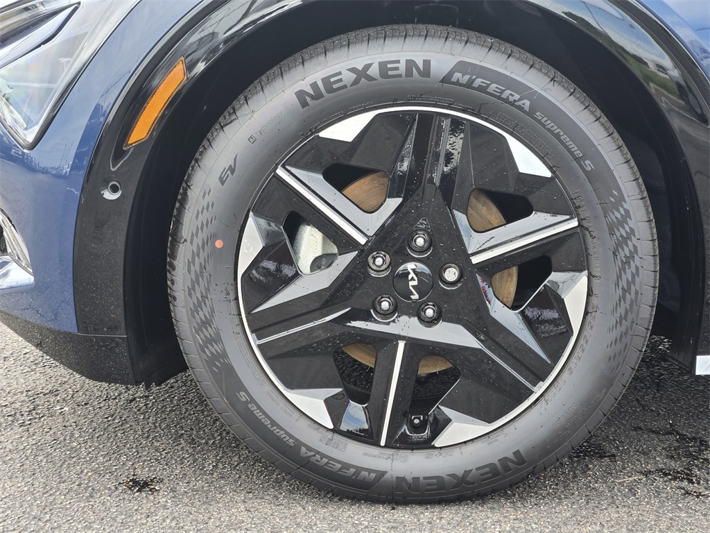 2025 Kia EV6 Wind - 6