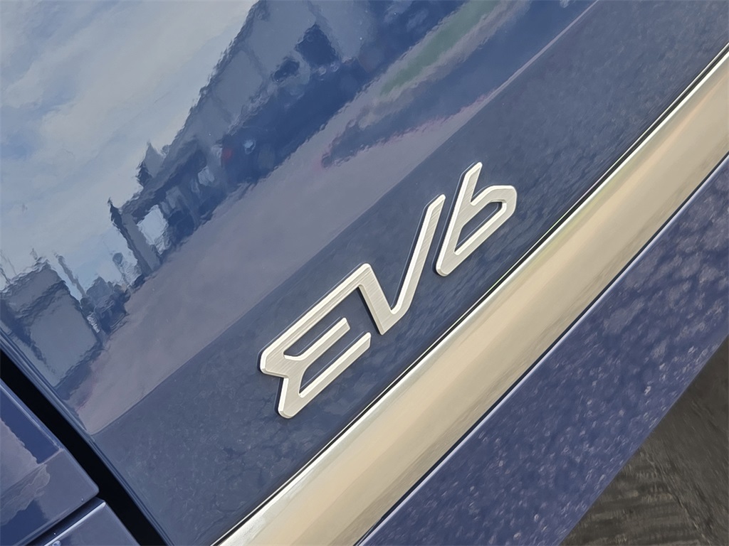 2025 Kia EV6 Wind - 7