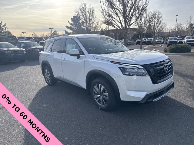 2025 Nissan Pathfinder SL