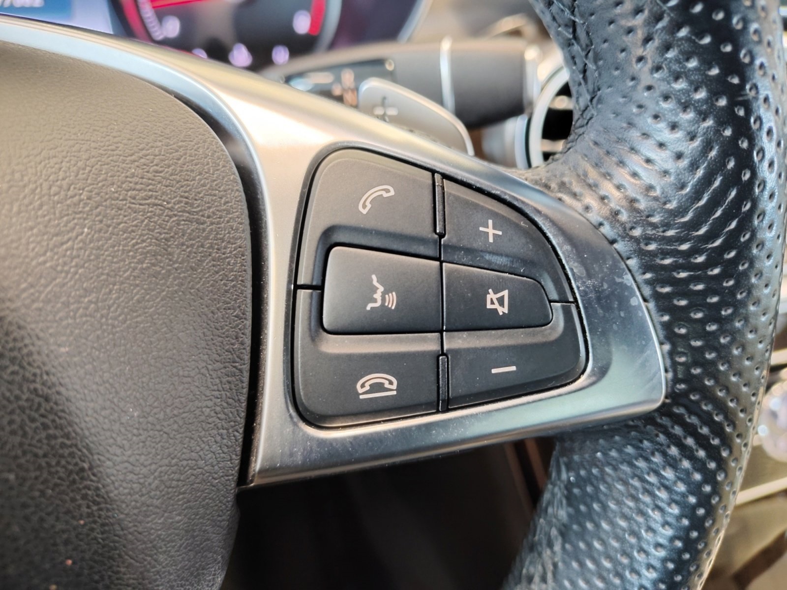 Used Car 2018 Mercedes-benz C-class  C 300 For Sale Under $25,000 In San Antonio, Texas